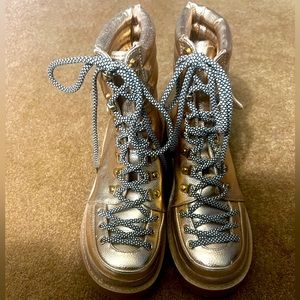 Rose Gold Lace-up boots Women’s Sz 8